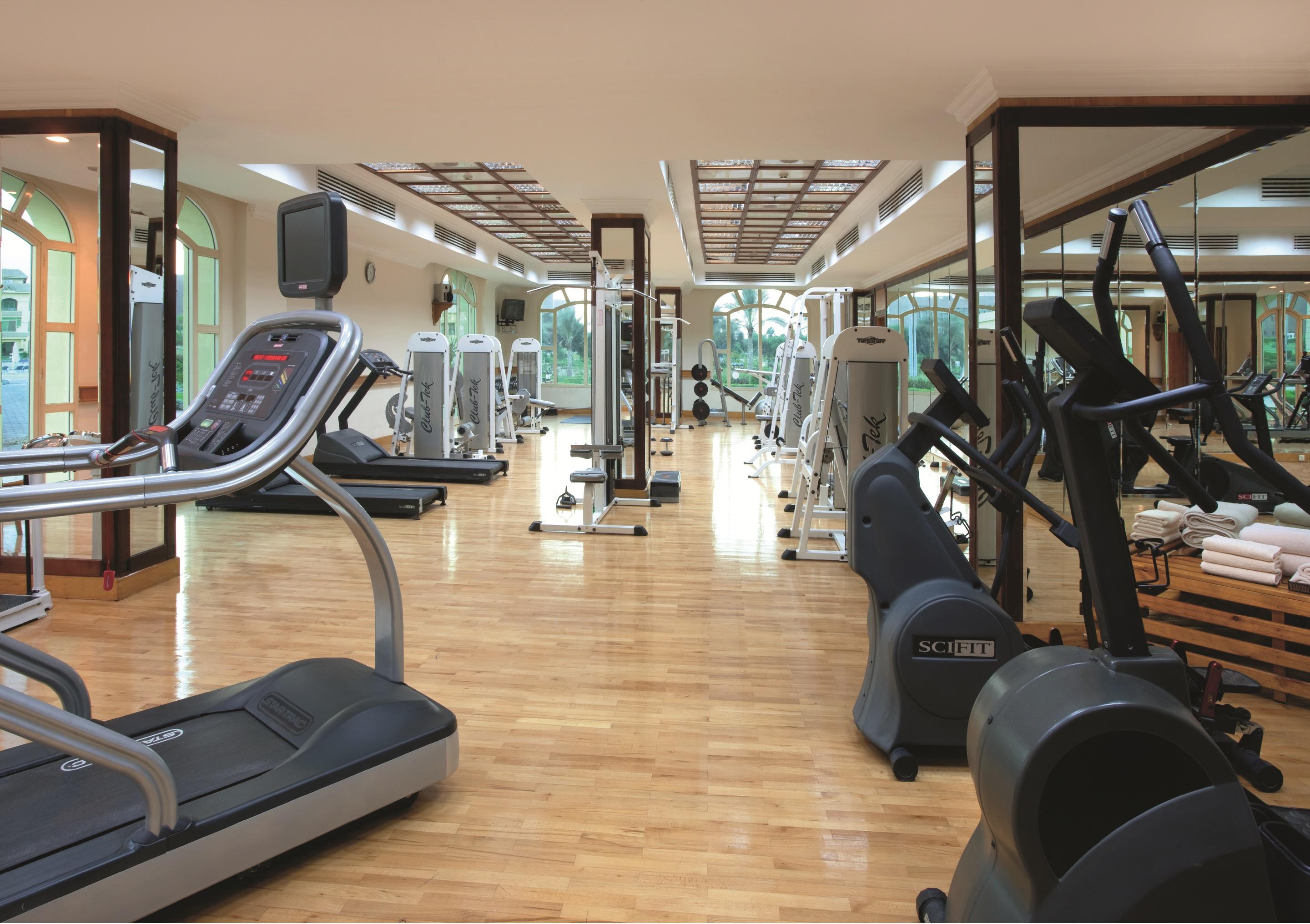 Moevenpick Hotel Cairo - Media City Giza Zewnętrze zdjęcie The gym at the Taj Bengal