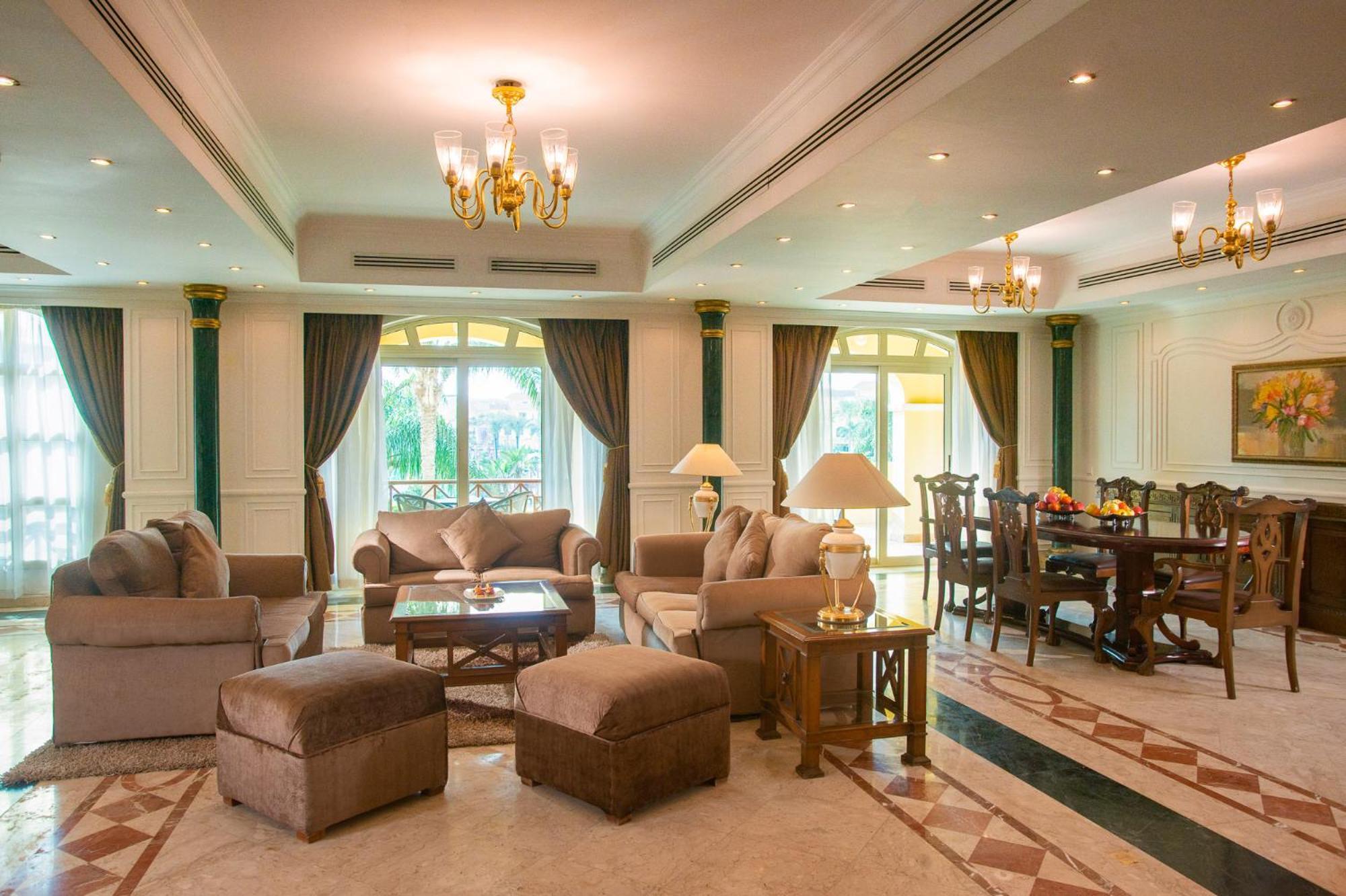 Moevenpick Hotel Cairo - Media City Giza Zewnętrze zdjęcie A living room in a luxury villa